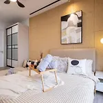 Chic Getaway Sweet Families3Br2Bath8Pax, Aeon, Mitec