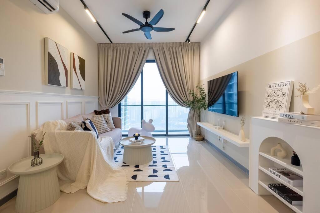 Chic Getaway Sweet Families3br2bath8pax, Aeon, Mitec Kuala Lumpur