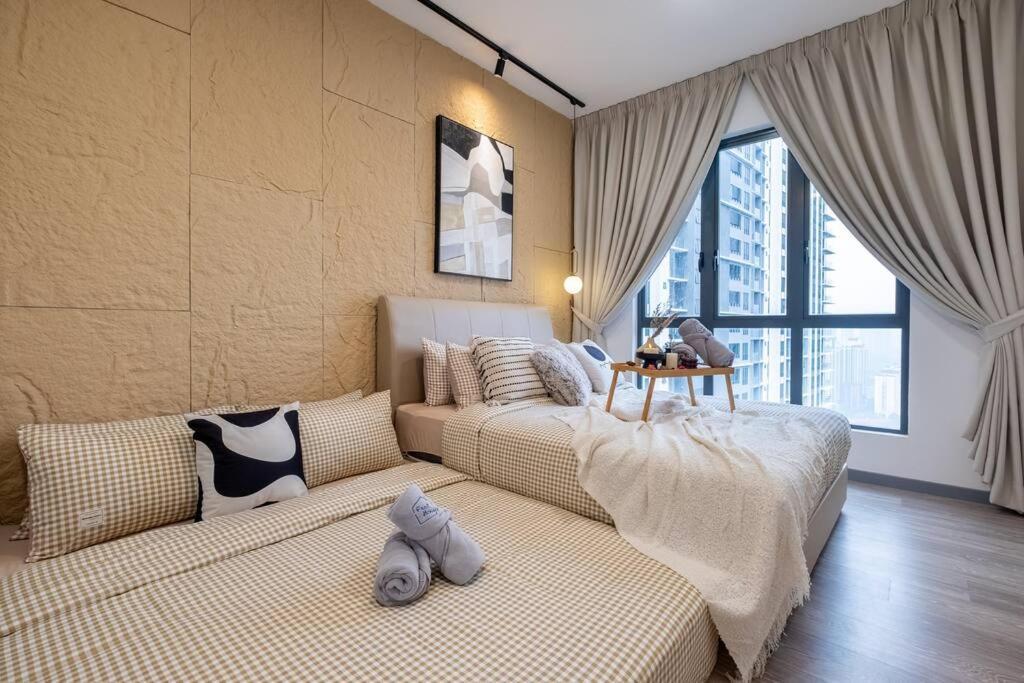 Pangsapuri Chic Getaway Sweet Families3br2bath8pax, Aeon, Mitec