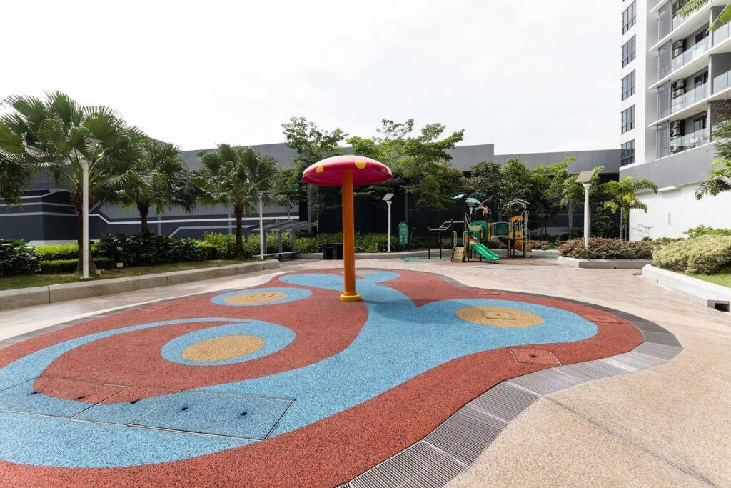 Pangsapuri Chic Getaway Sweet Families3br2bath8pax, Aeon, Mitec Kuala Lumpur