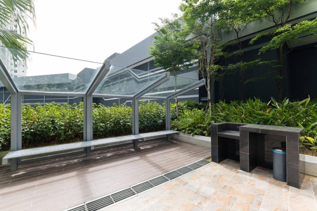 Pangsapuri Chic Getaway Sweet Families3br2bath8pax, Aeon, Mitec